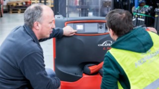 Fahrschule Hofmann_Foerdertechnik_fuer_Adworks_Heilbronn_by_Dennis_Walz_Fotograf_Stuttgart-48